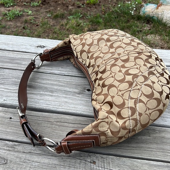 COACH - Picture 2 of 10